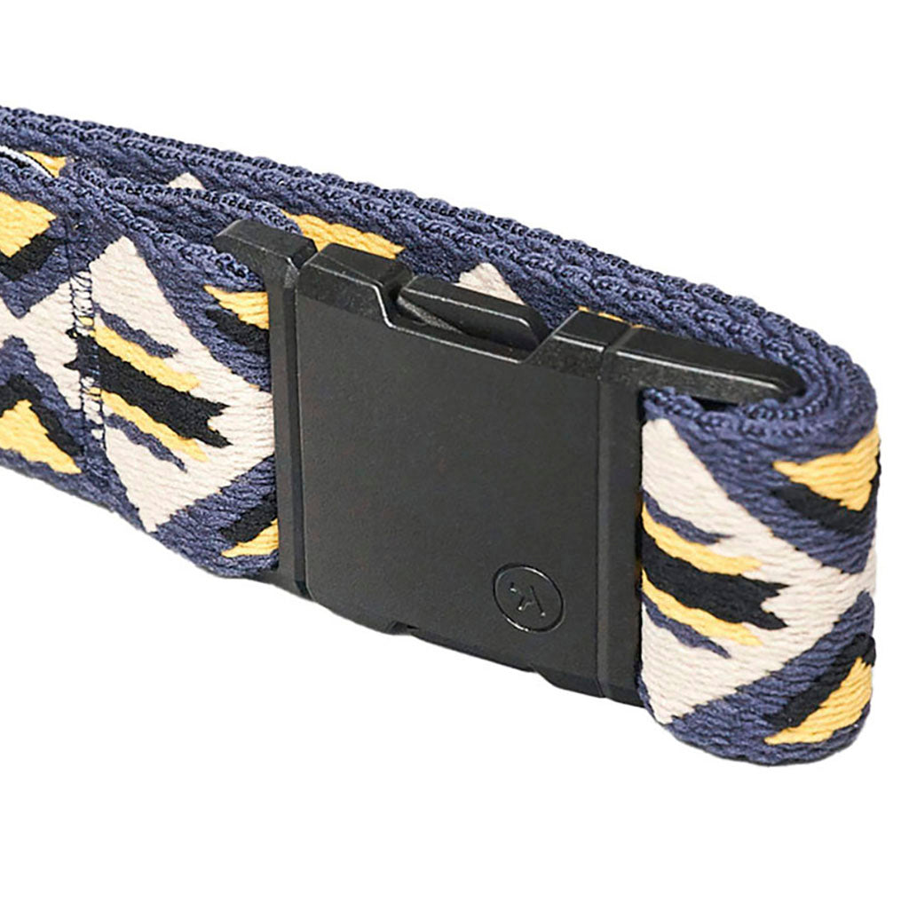 Creosote Slim i farven Navy/Alert nærbillede af spænde