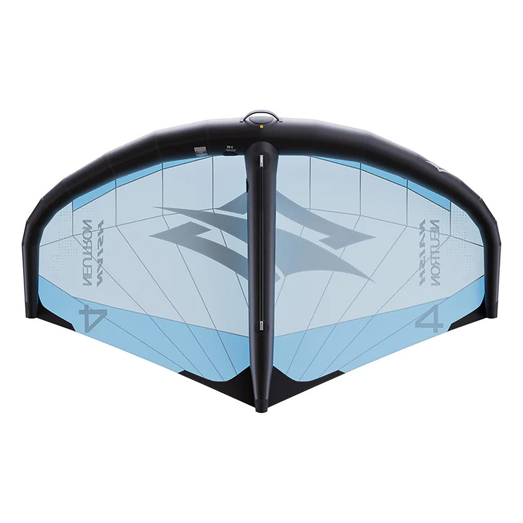 En Wing, Neutron 2025 i farven blå set oppe fra