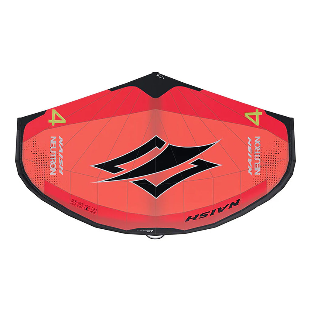 En Wing, Neutron 2025 i farven rød set oppe fra