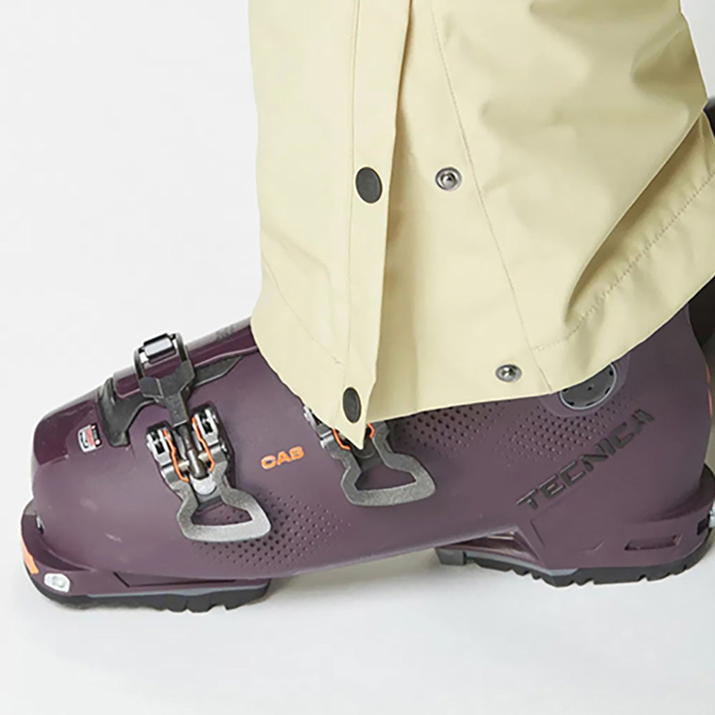 Treva Skibukser i farven Hemp set fra venstre side