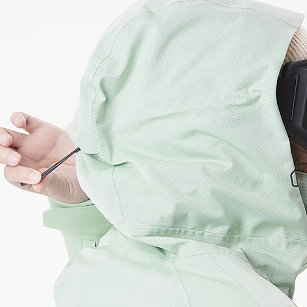 En Skijakke, Sygna i farven Silt grøn nærbillede