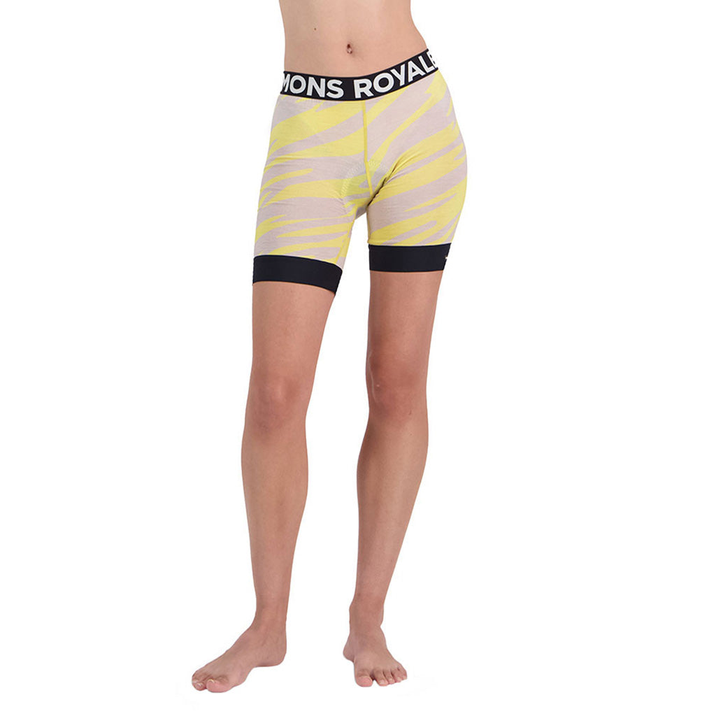 Enduro Bike Short Liner  i farven Limelight Camo set forfra