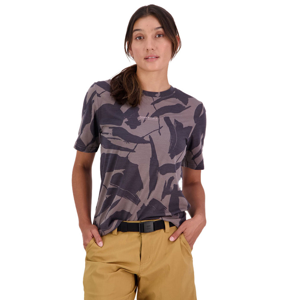 En Langærmet T-shirt, Icon Relaxed i farven Fragments set forfra på afstand