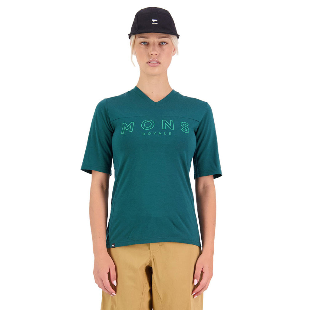 En Langærmet T-shirt, rødwood Enduro VT i farven Evergrøn set forfra