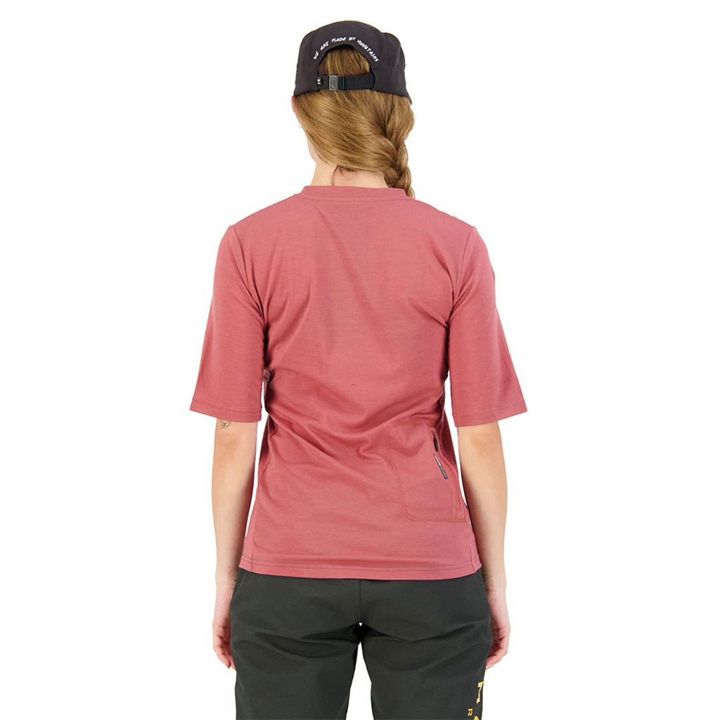 En T-Shirt, rødwood Enduro VT i farven Terracotta / Terrazzo set bagfra