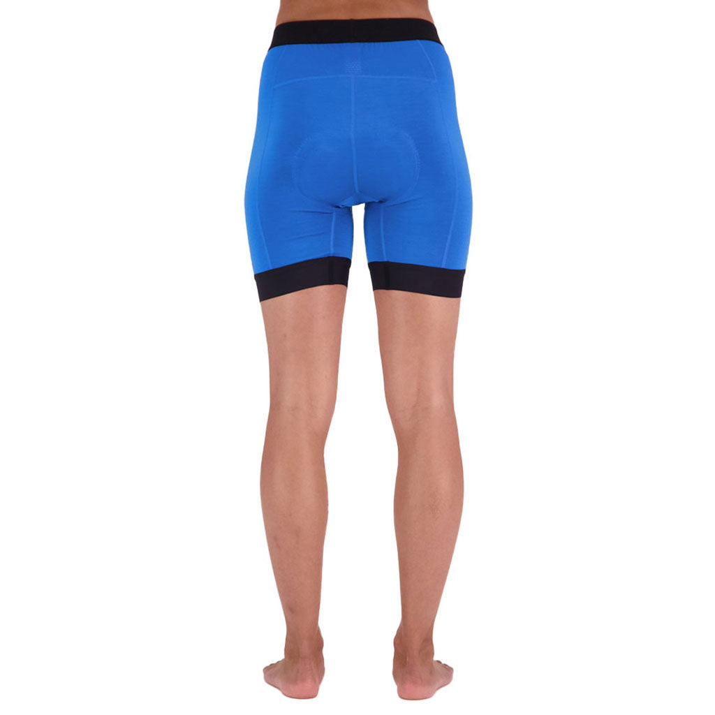 Epic Merino Shift Cykel Base Layer i farven Pop blå set bagfra på model
