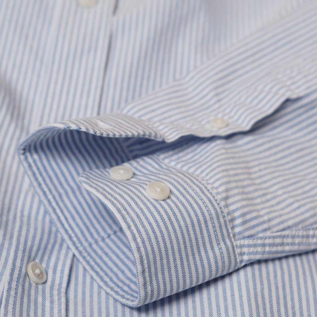 En Skjorte, Oxford Men's BD i farven blå detalje af knapper