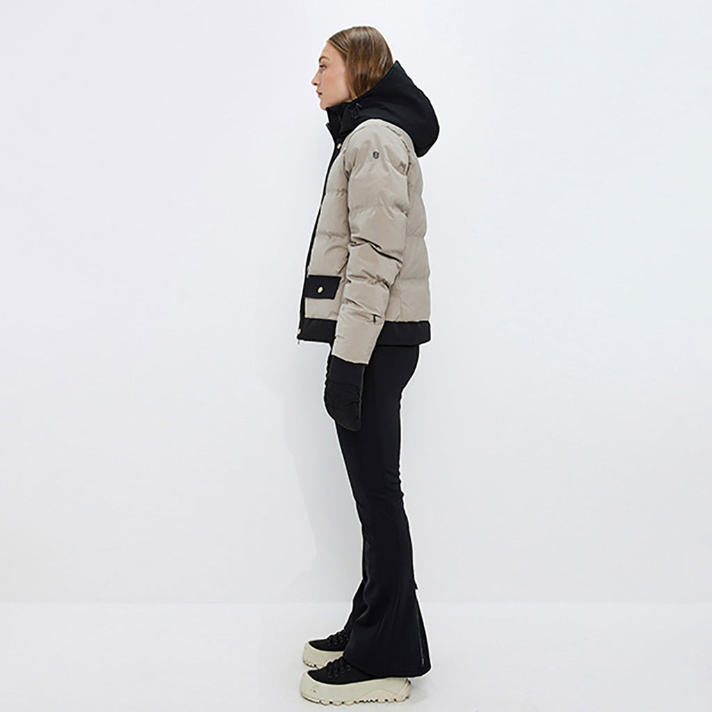 En Skijakke, Harlo Ski i farven Lt Beige set fra venstre side