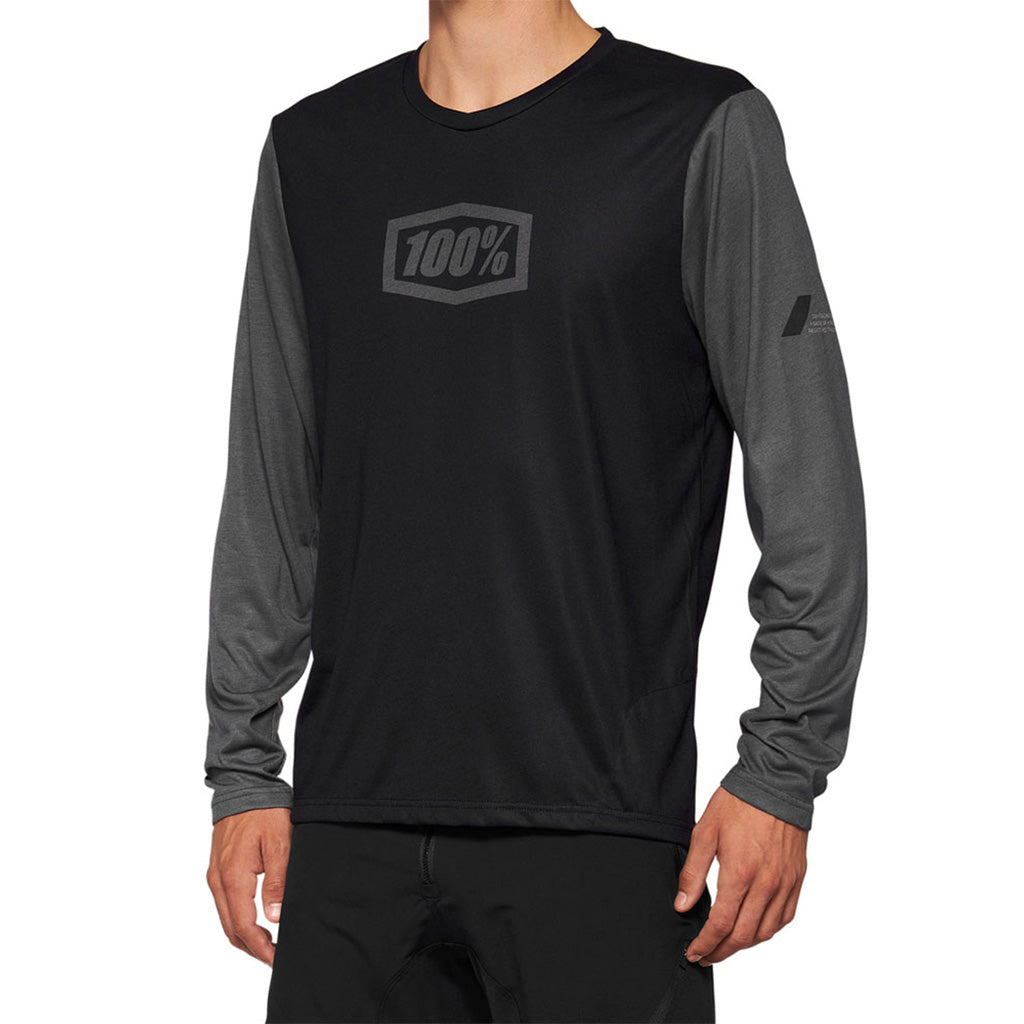 En Cykeltrøje, Airmatic Long Sleeve Jersey i farven sort