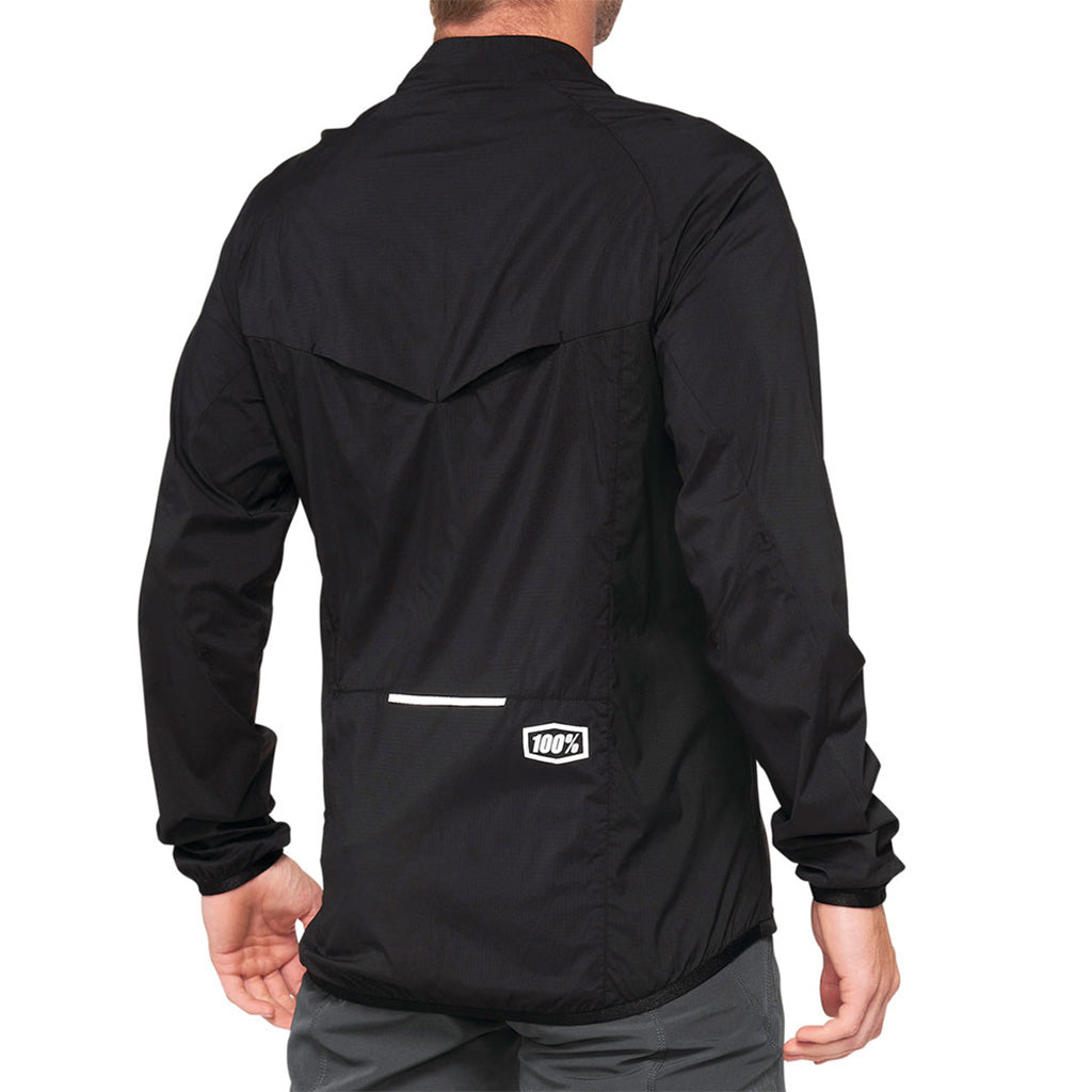 Corridor Stretch Windbreaker  i farven sort set bagfra