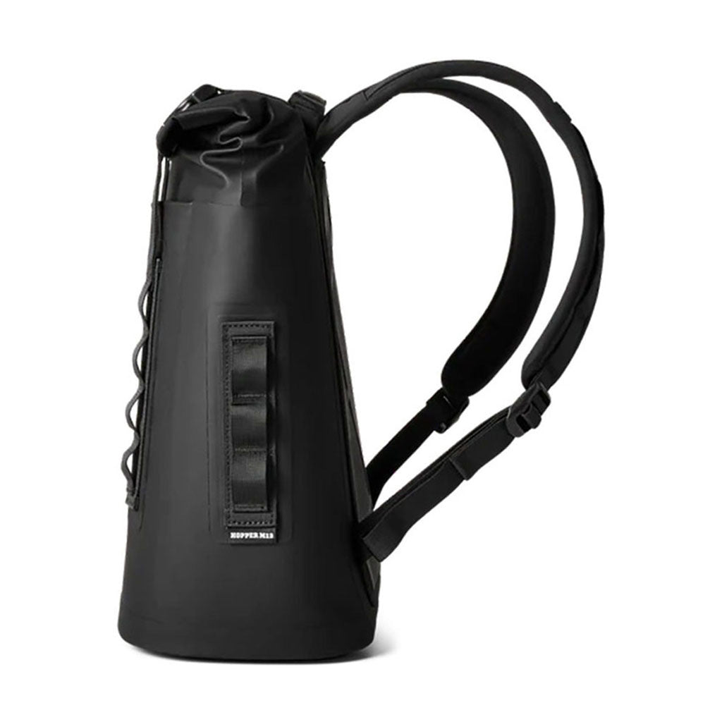 Hopper Backpack M12 Cooler i farven sort set fra venstre side