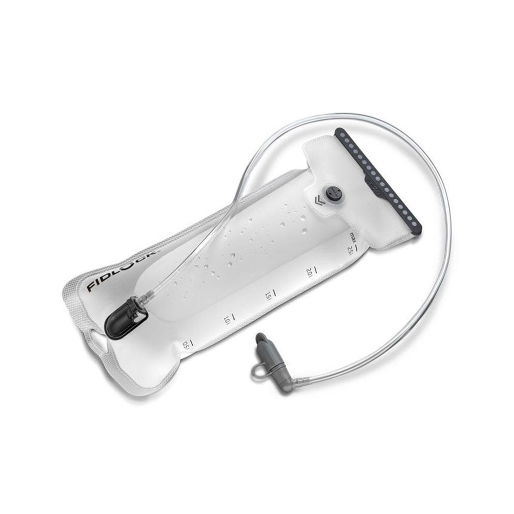 Hydration Bladder 1,5 L  i farven sort set i perspektiv