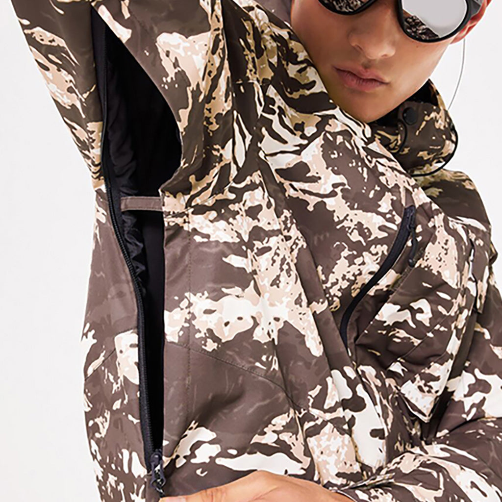 En Skijakke, Core Div. RC Insulated i farven Tiger Camo Desert nærbillede
