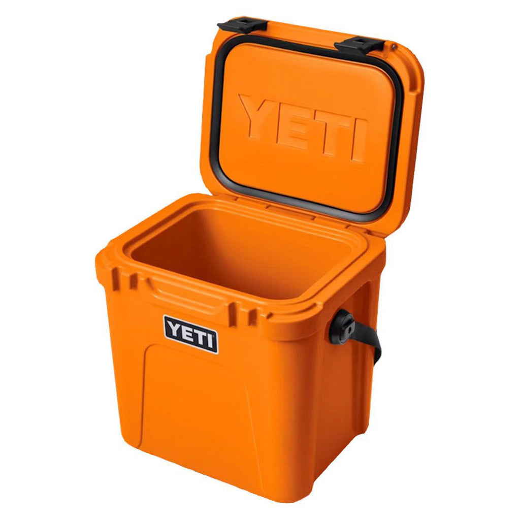 Roadie 24 Cooler i farven King Crab set oppe fra