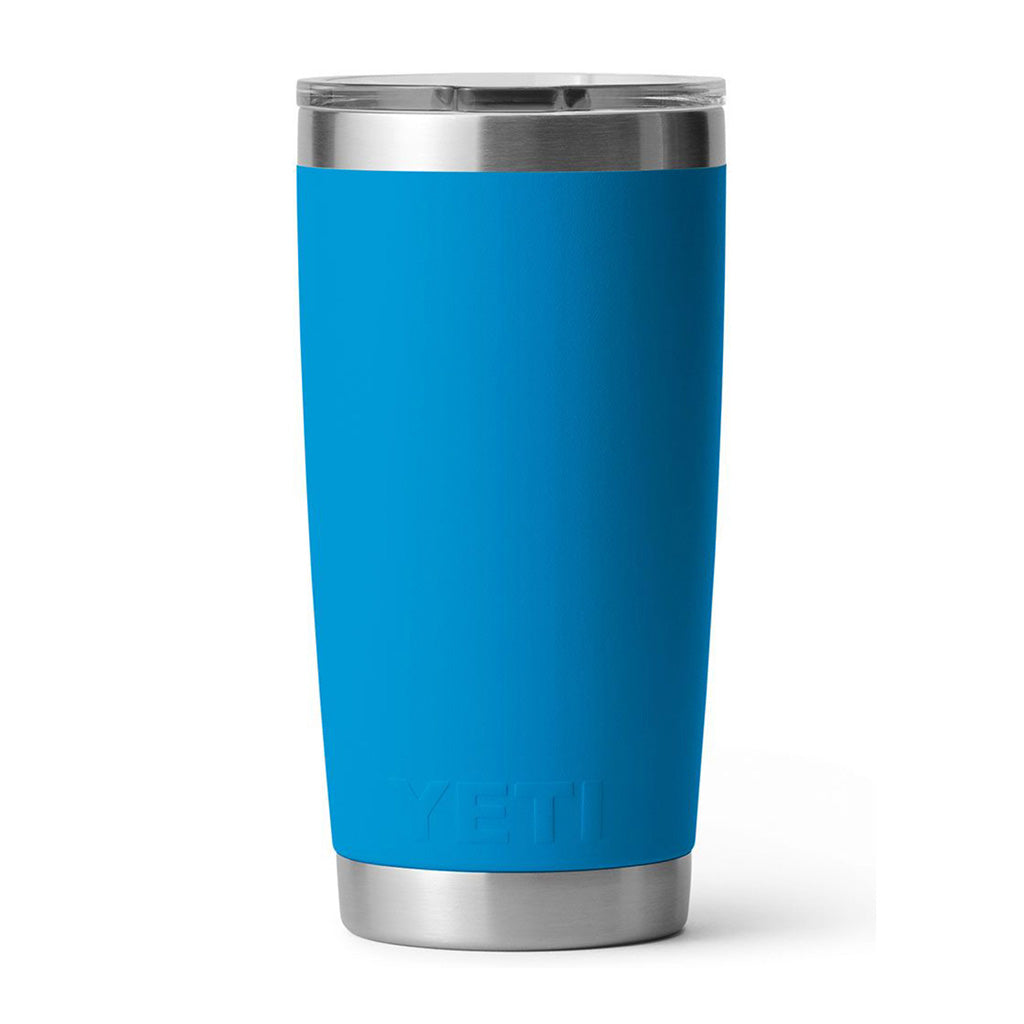 Rambler 20 Oz Tumbler  i farven Big Wave blå set forfra